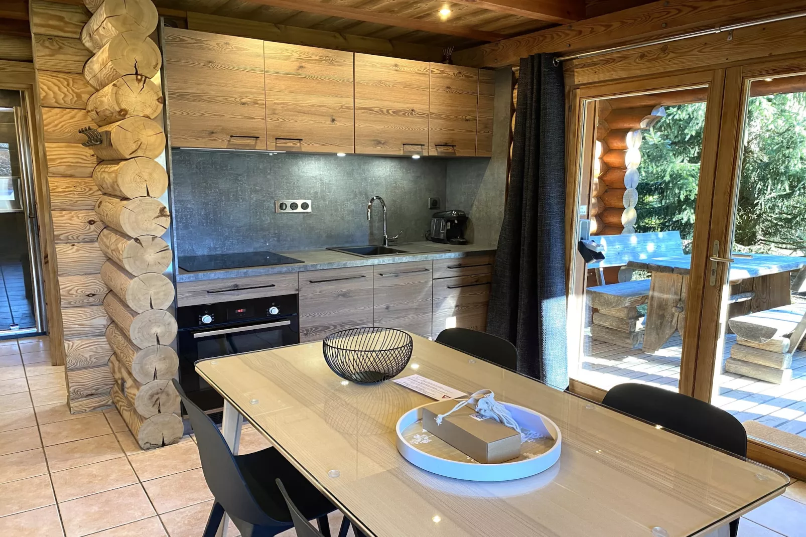 L'OURS BLANC Chalet en rondins-Küche