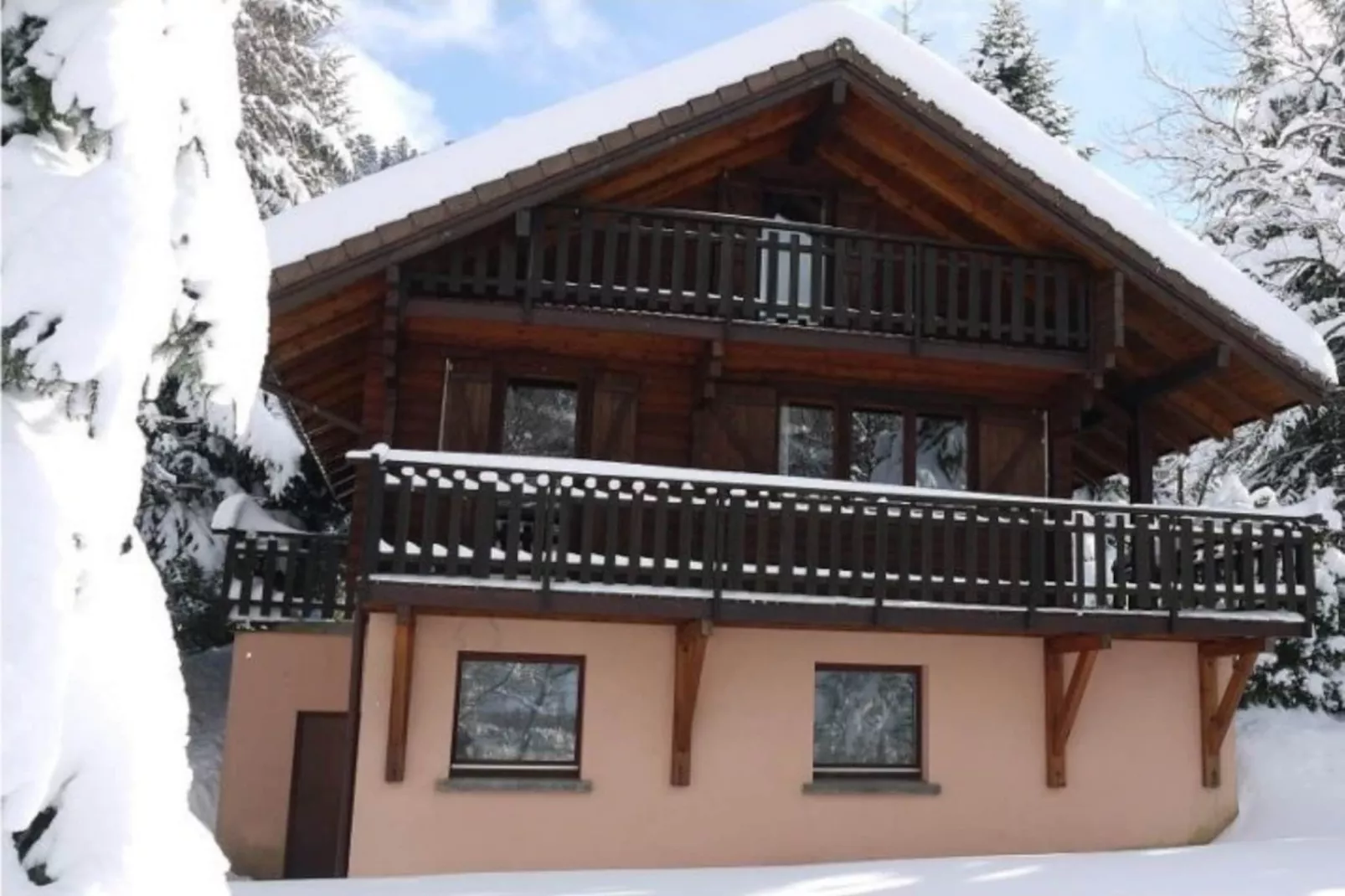 LE RENNE  Chalet en bois au calme avec SPA Jacuzzi-Extérieur