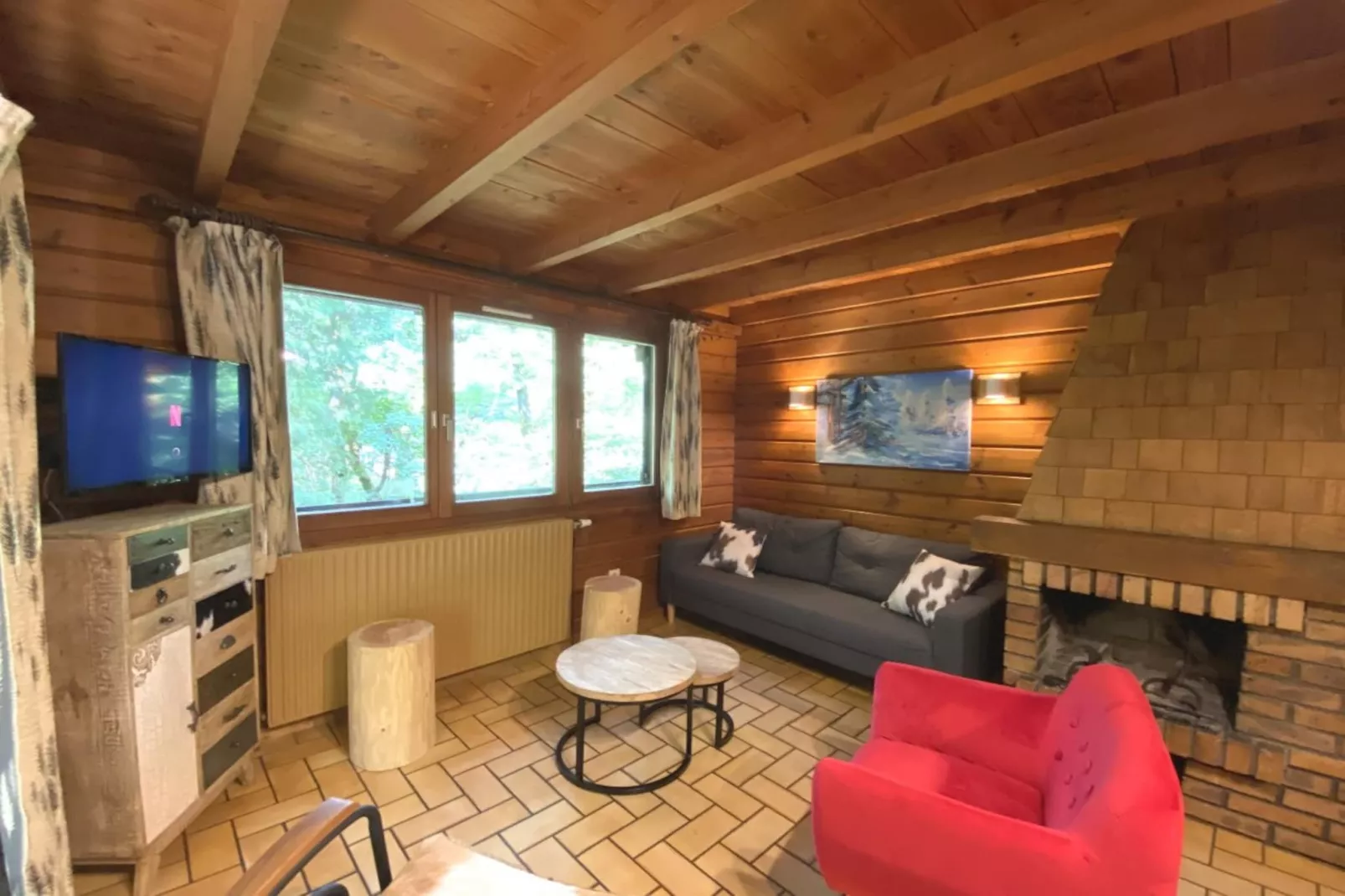 LE MONTAGNARD Chalet en bois-Living room