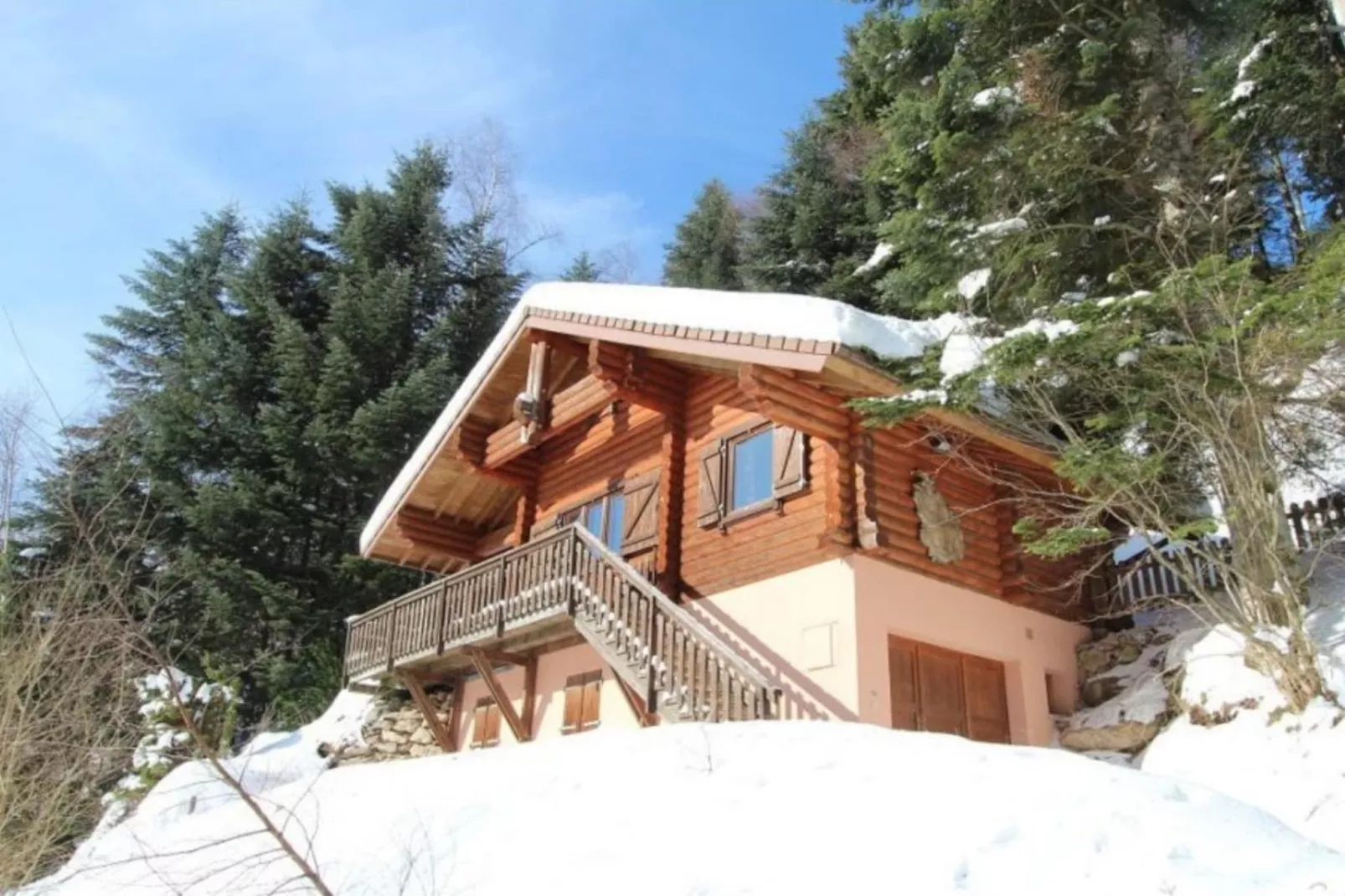 LE GRAND CERF  Chalet en rondins avec SPA Jacuzzi-Außenbereich