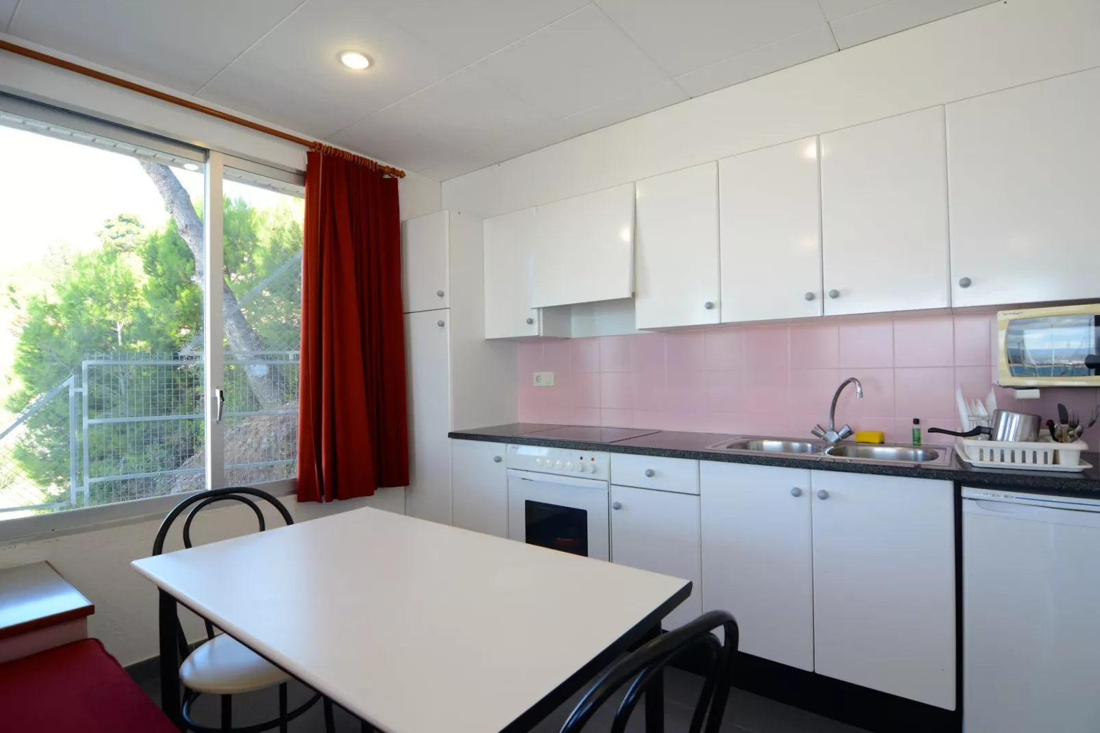 NAUTIC ESTUDI BX-4-Kitchen