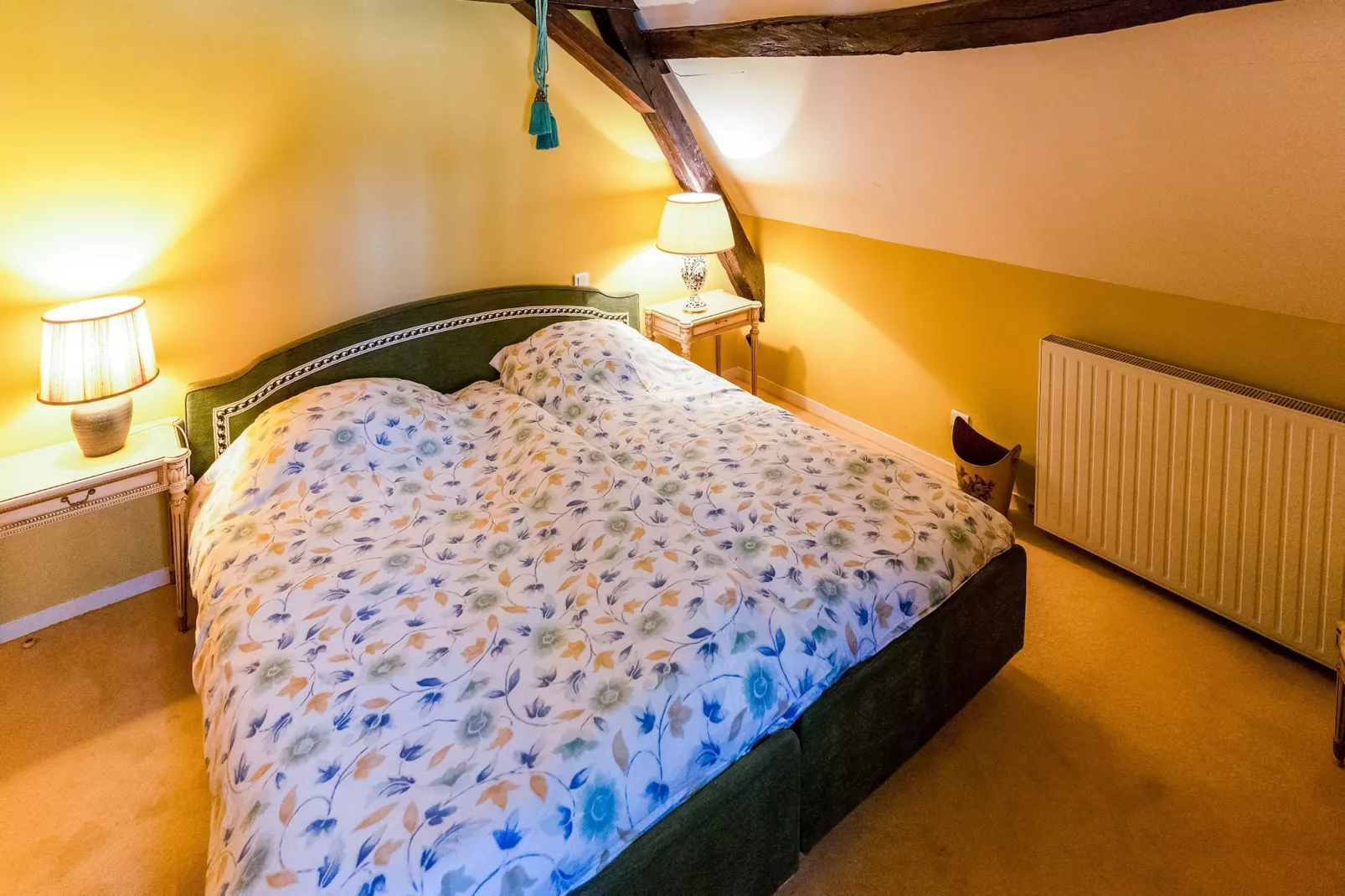 LE VIEUX CHATEAU-Schlafzimmer