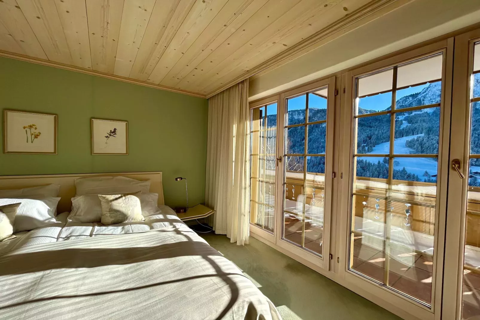 Marvelous Luxurious Furnished Flat with Outstanding Views-Exterior winter