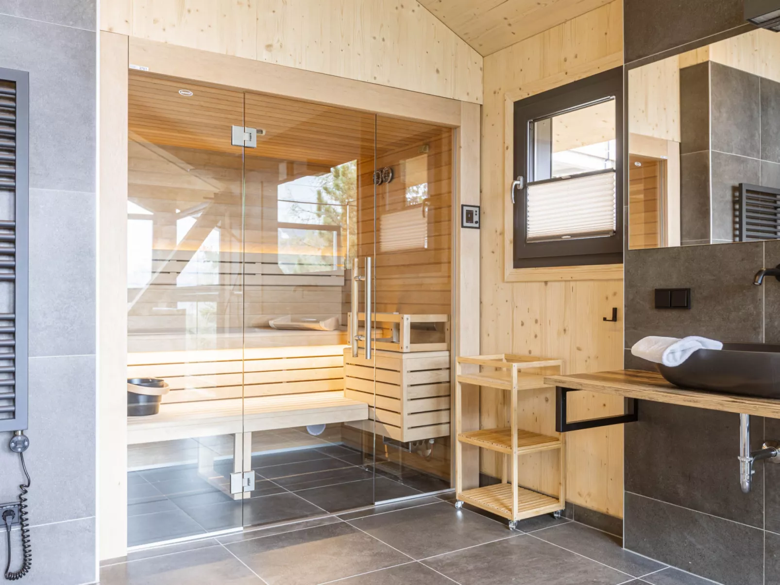 Superior #18 mit Sauna & Hot Tub-Inside