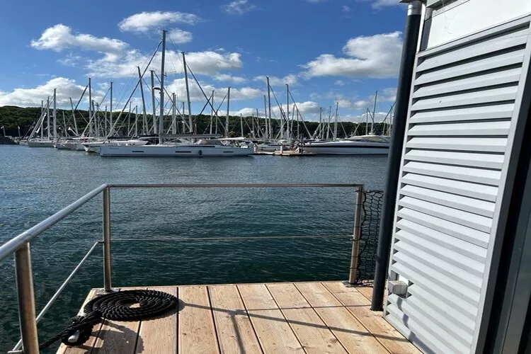 Floating 44 - Boot 1 Nikse / 4 Personen-Balcon-terrasse