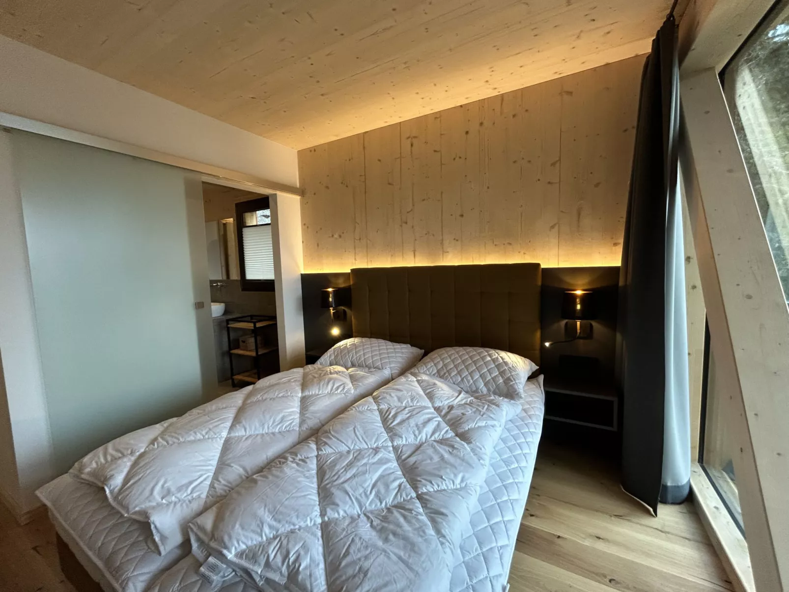 Superior # 13 mit Sauna & Hot Tub-Inside