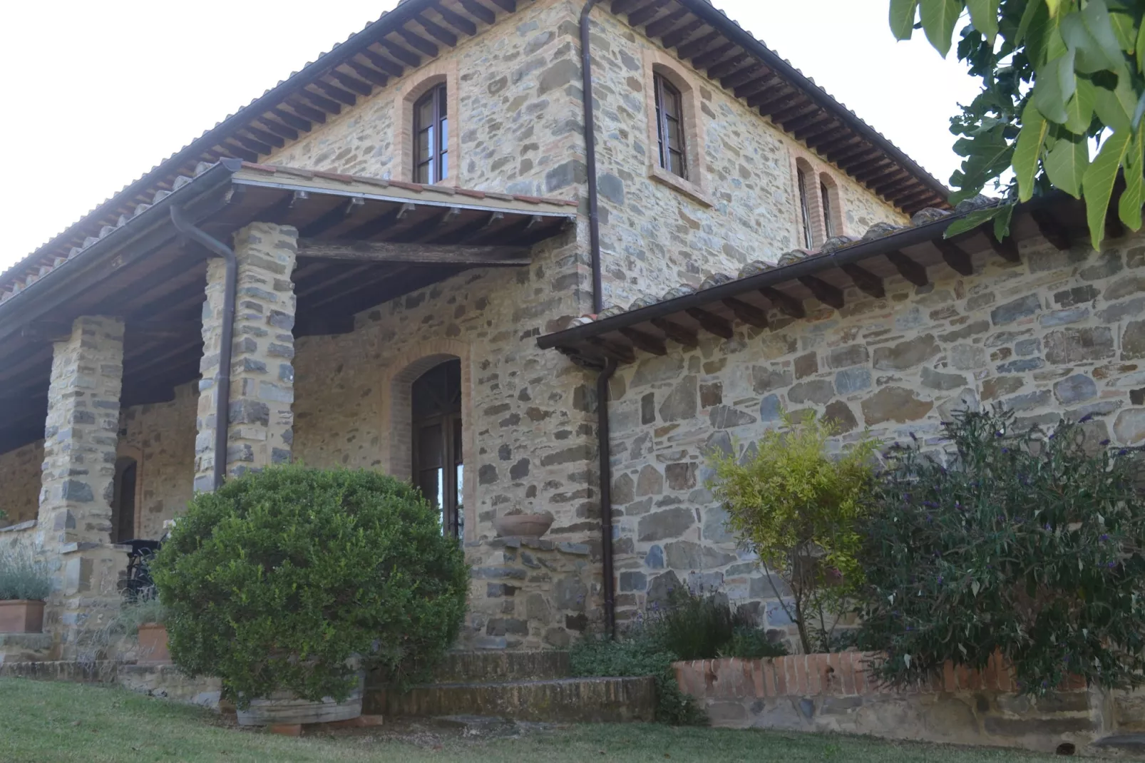 Villa Montecucco-Exterior summer