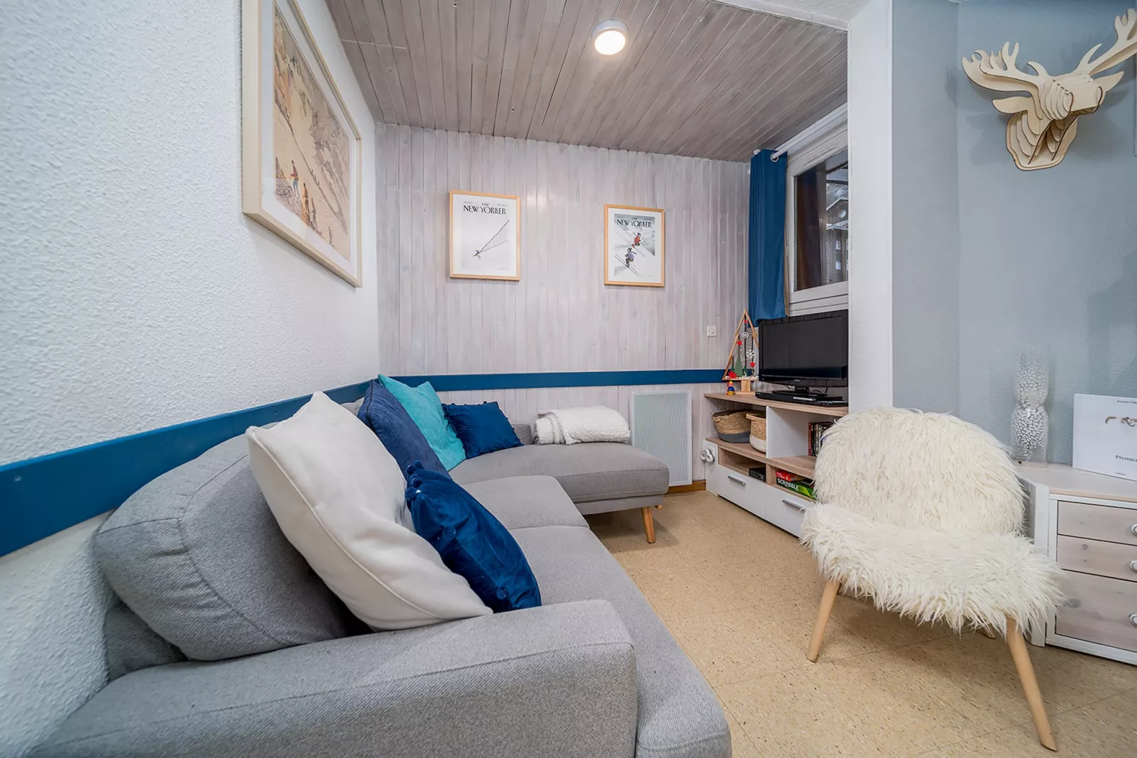 T. de la Foux N 51 - 2P5C-Living room