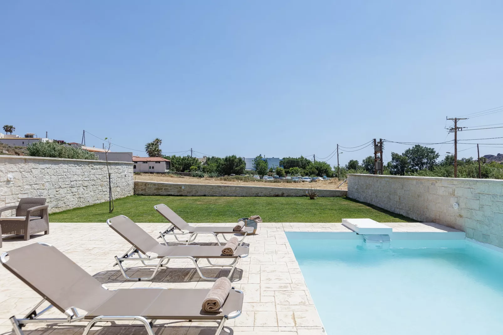 Mythos 1-Piscine