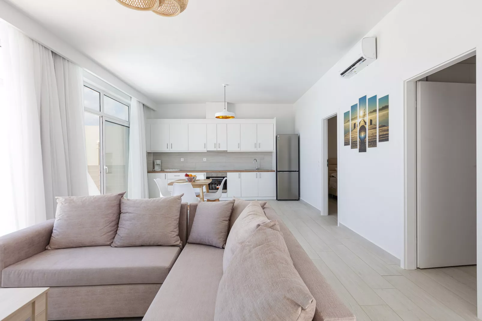 Petres 2-Living room