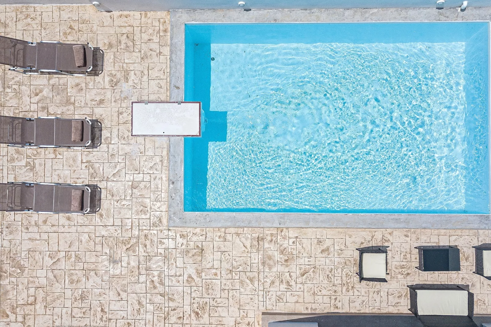 Petres 3-Piscine