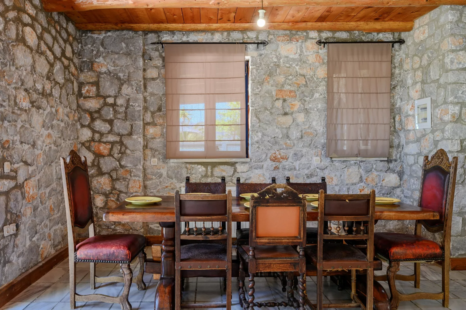 Manousaki-Dining room