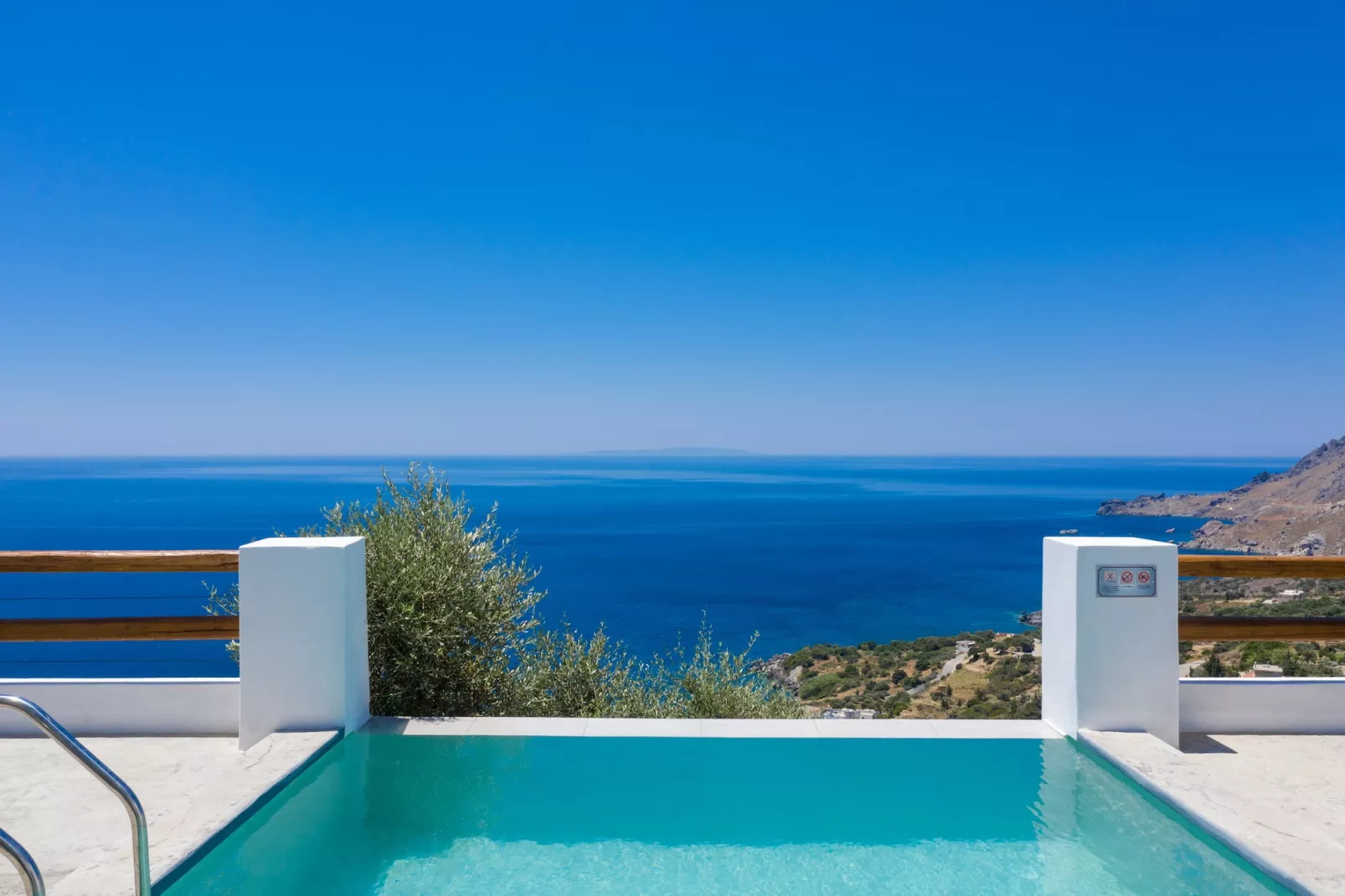 Pyrgos Exclusive 2-Pool