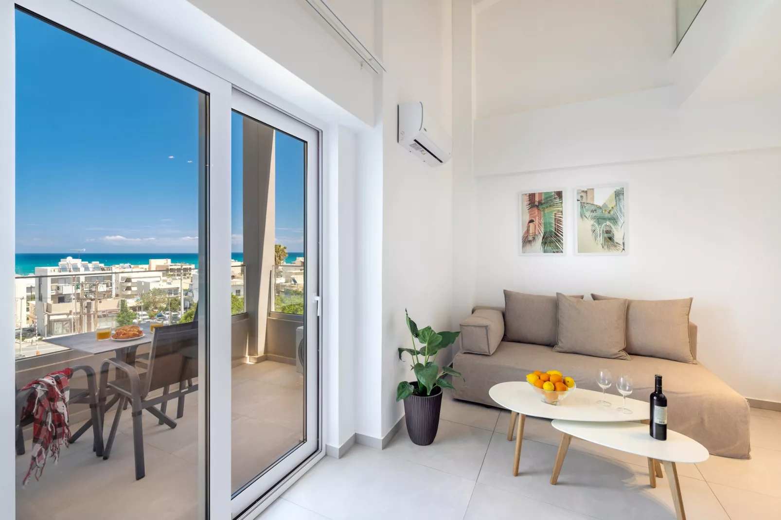 Creta Sun, 203 Mezzanine Sea View-Living room