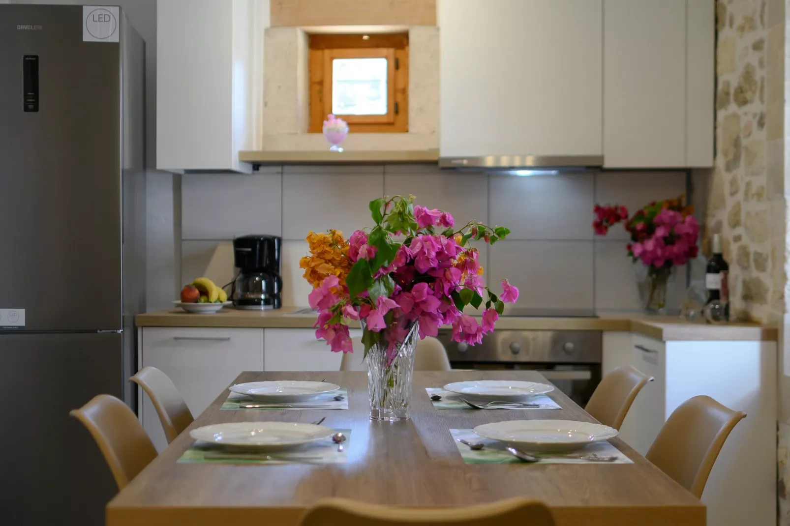 View Mare Maroulas-Dining room