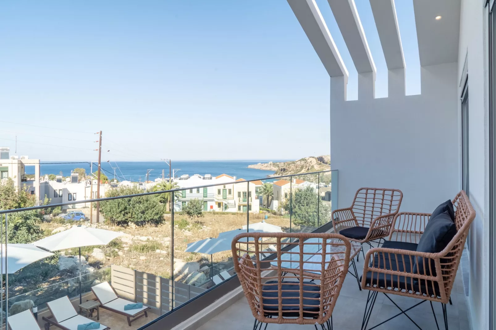 Nevelo Pearl-Terrace balcony