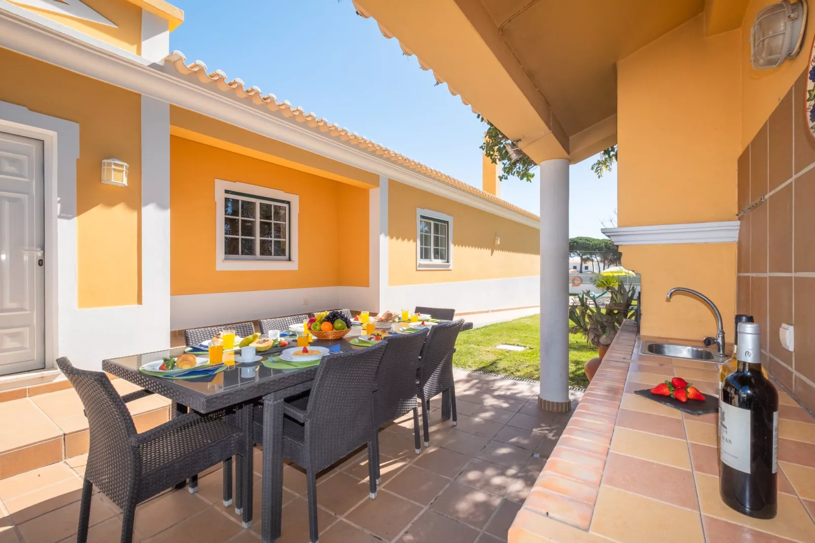 Villa Alegria-Terrace balcony