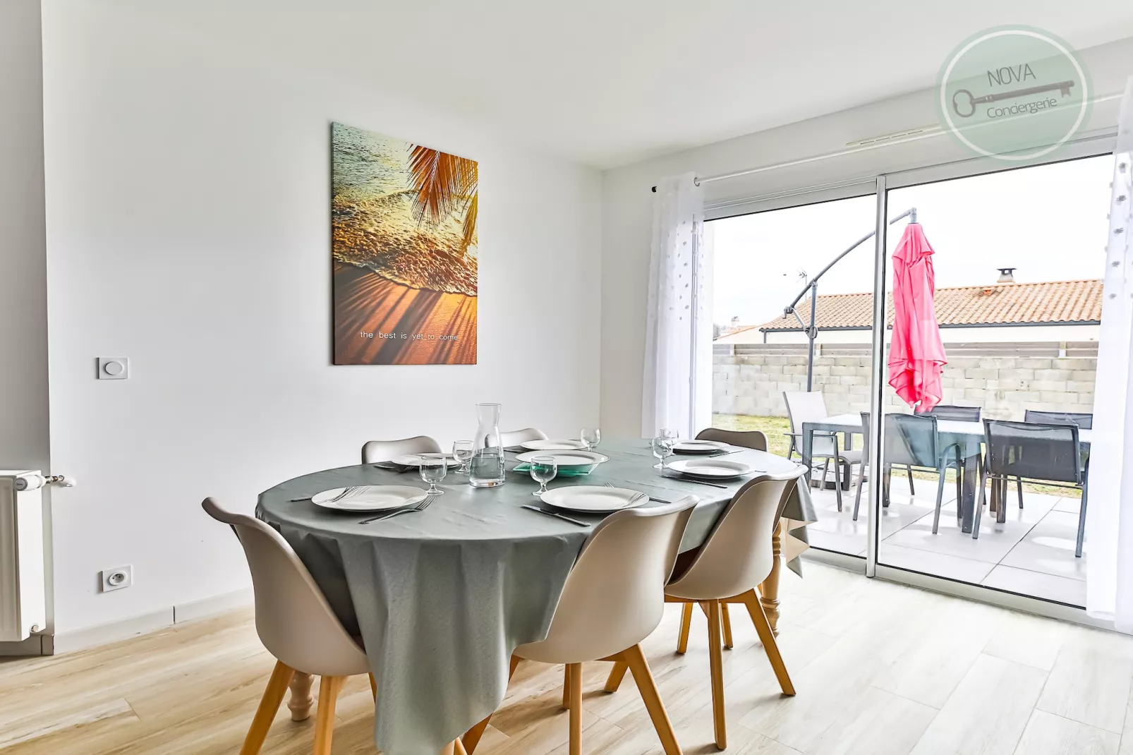Au Logis de la Treille-Dining room