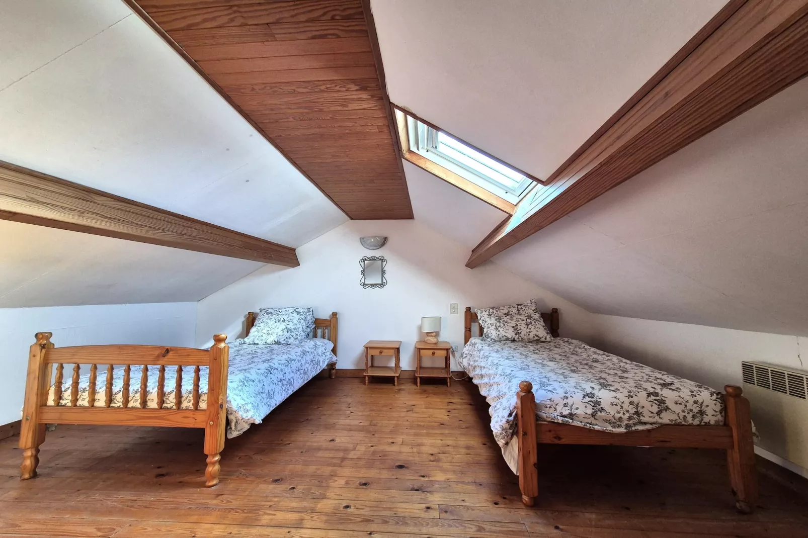 Gîte Girasol-Bedroom