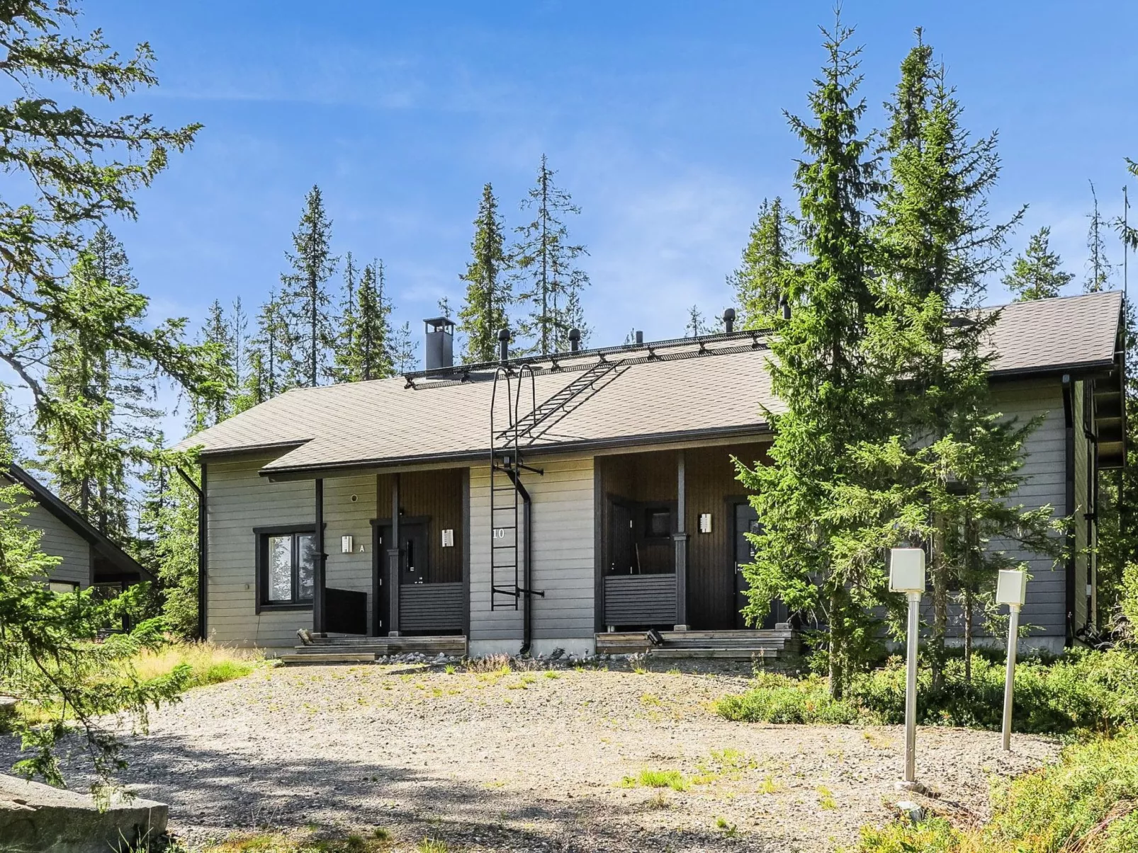Aihki pine cottage-Outside