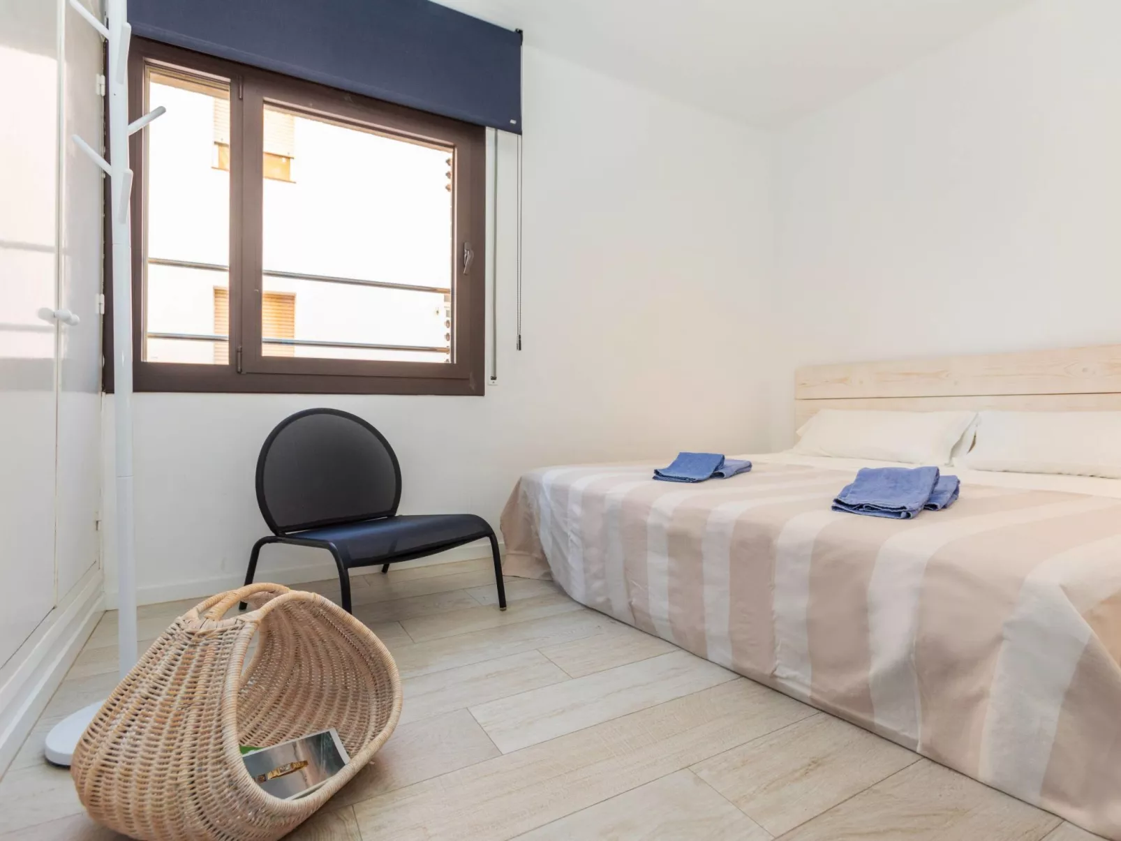 Cosy Flat-Inside