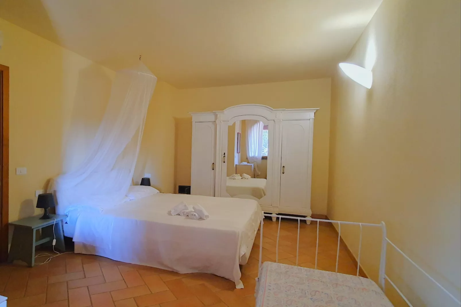 APP 2-Schlafzimmer