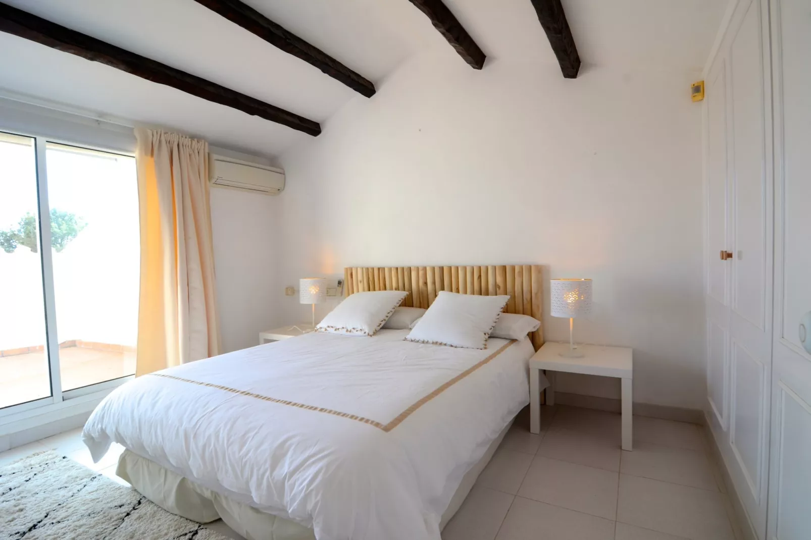 CARAVEL·LES-Bedroom