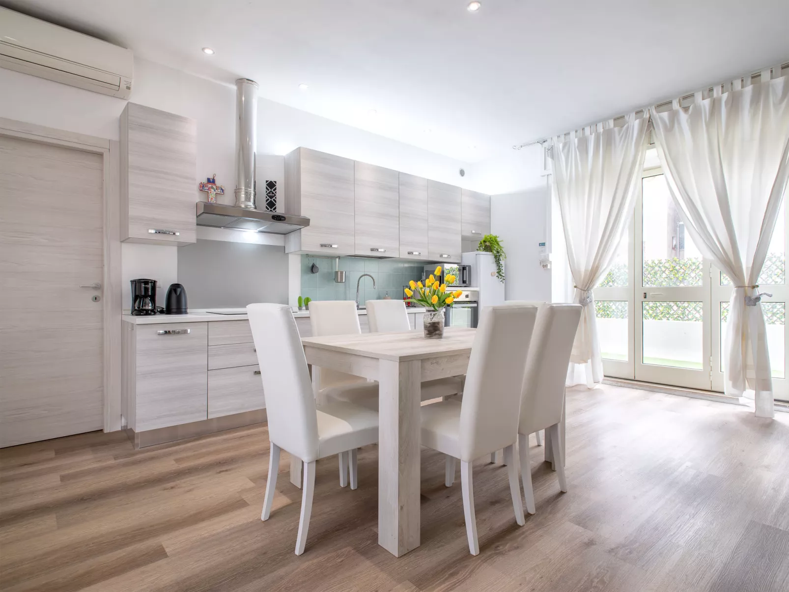 Lorenas'Home-Drinnen
