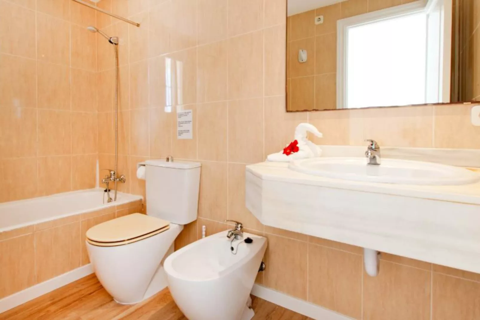 Apartamento playa  Planta baja 3.2-Bathroom