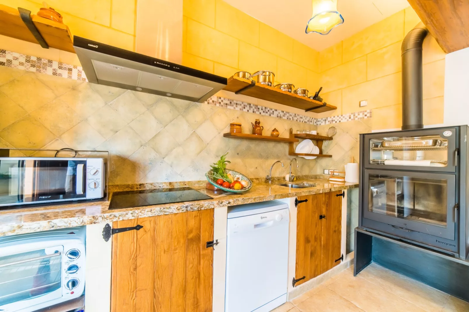 Cal Tio-Kitchen