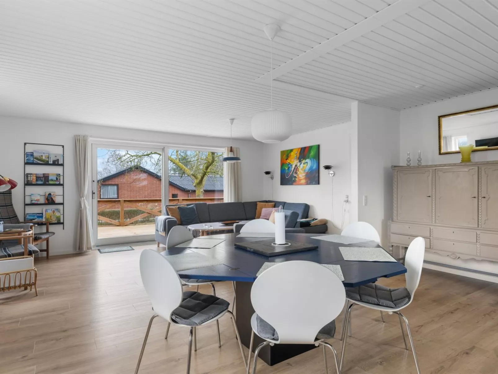"Gise" - 2.8km from the sea-Drinnen