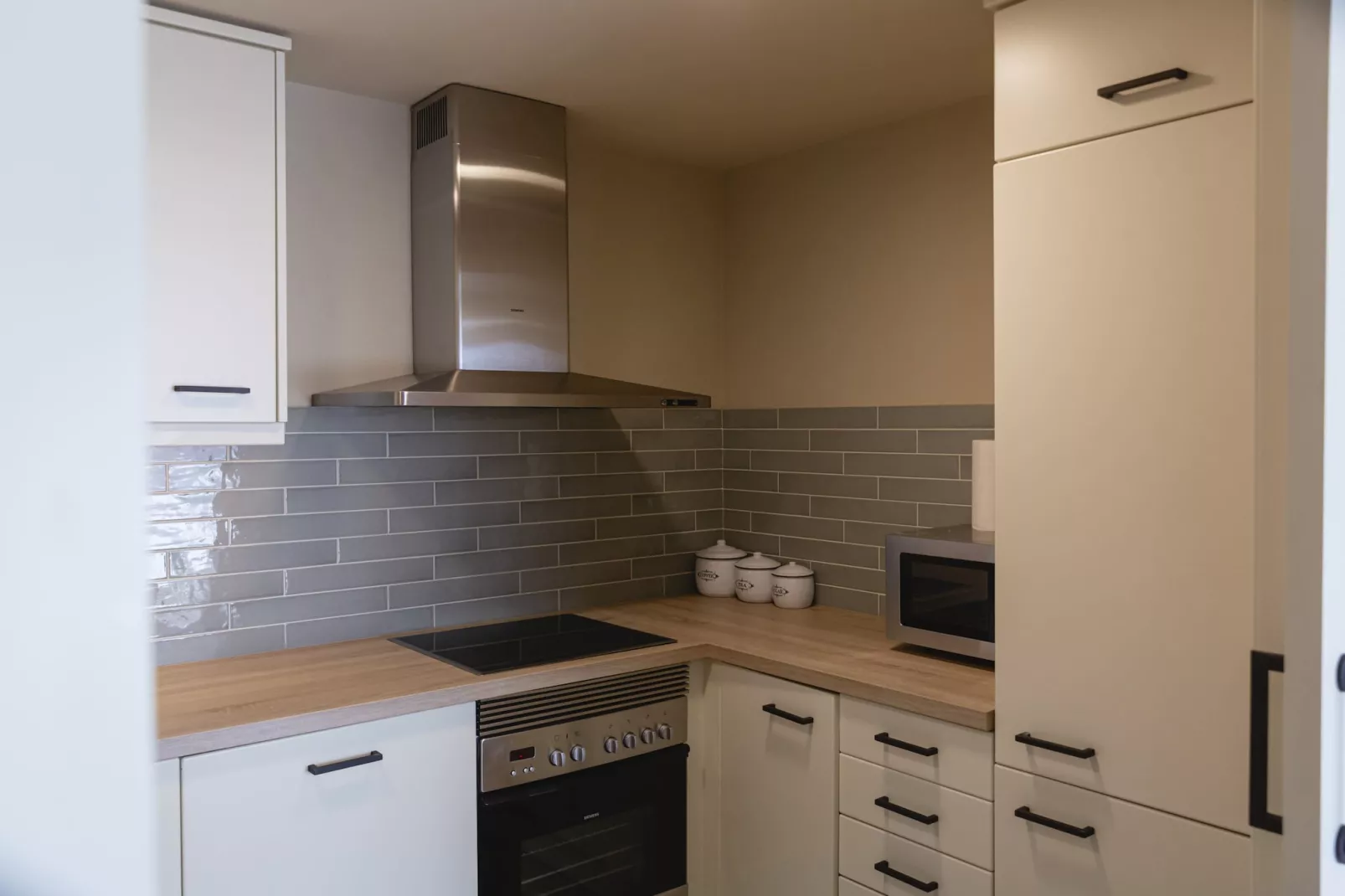RESID.GOLF 28 2-1-Kitchen