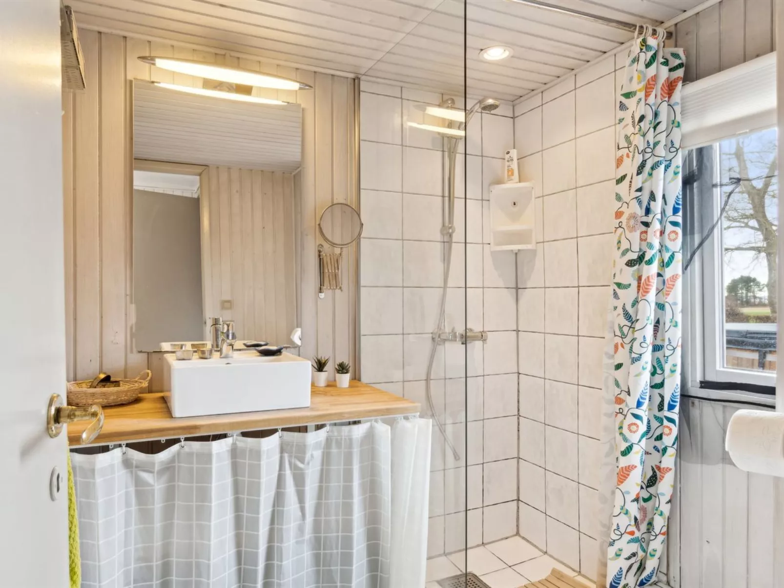 "Todor" - 400m from the sea-Drinnen
