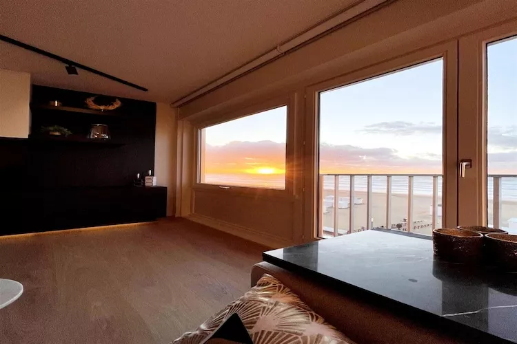 RESIDENTIE CALIFORNIA E4-Living room
