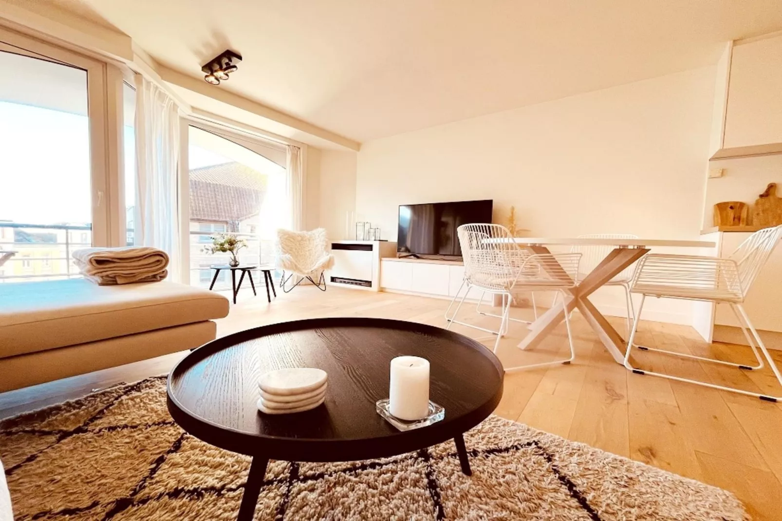 RESIDENTIE ANDREWS 0401-Living room