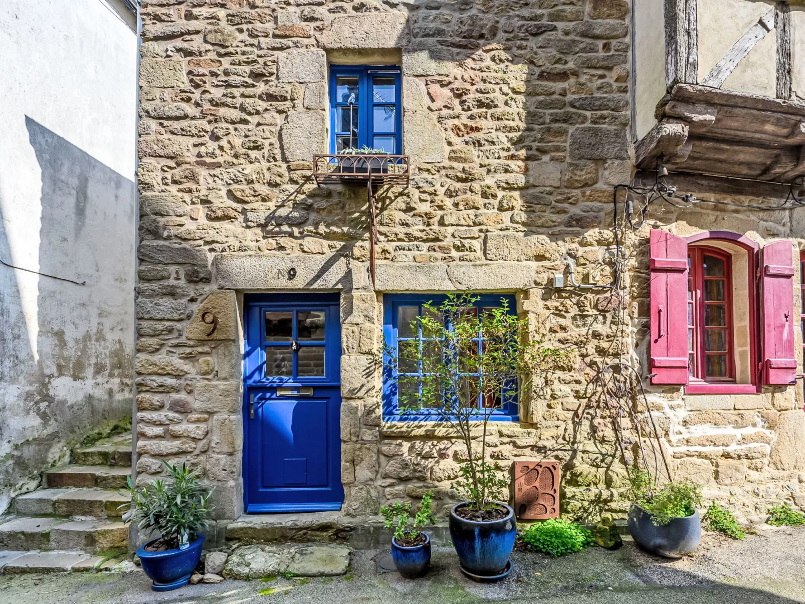 Maison du Bosco-Outside
