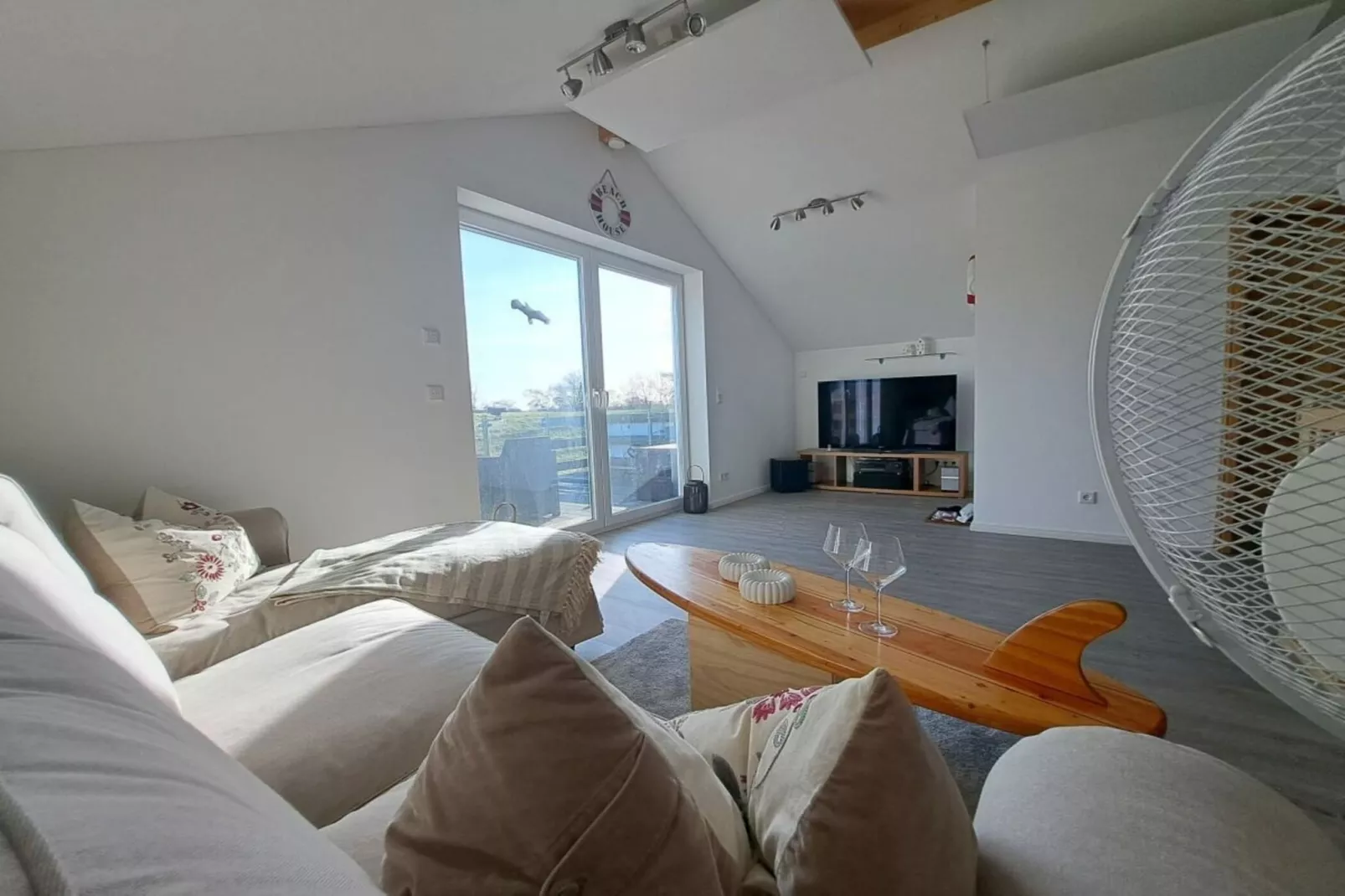 530377-Living room