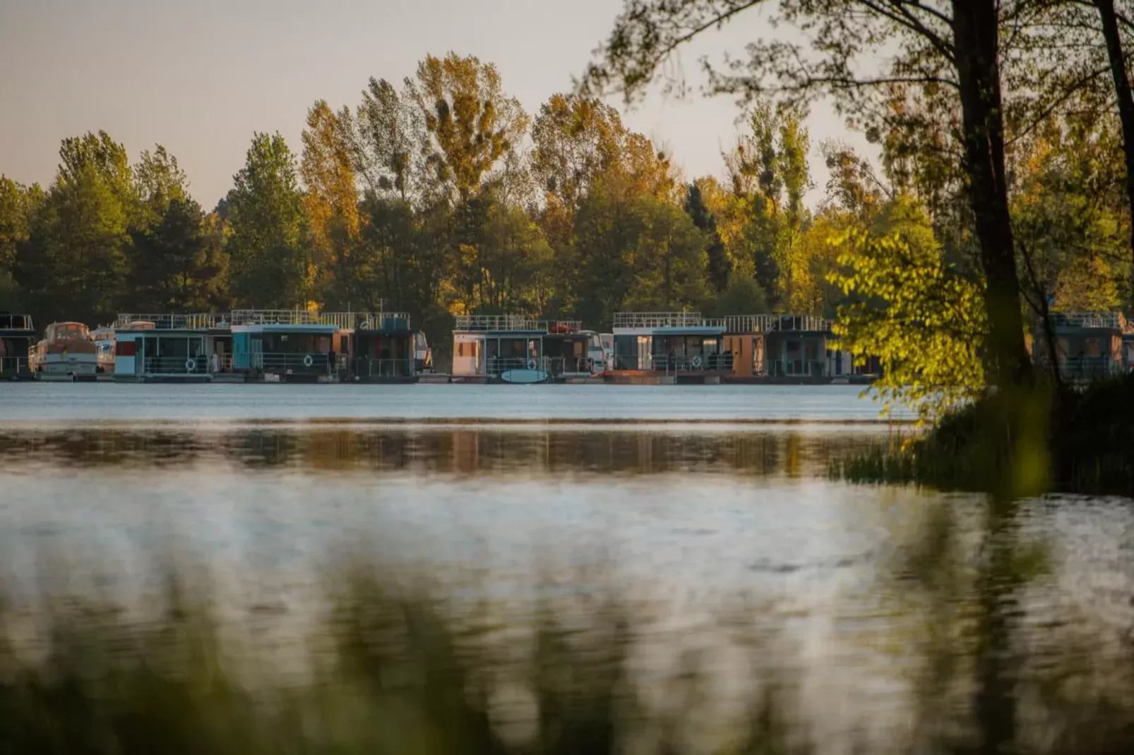 Hausboot in Zehdenick-Exterior summer