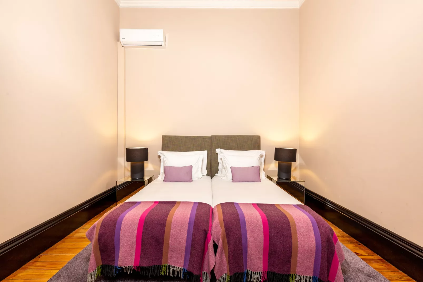 YOUROPO - Bolhão 1A-Schlafzimmer