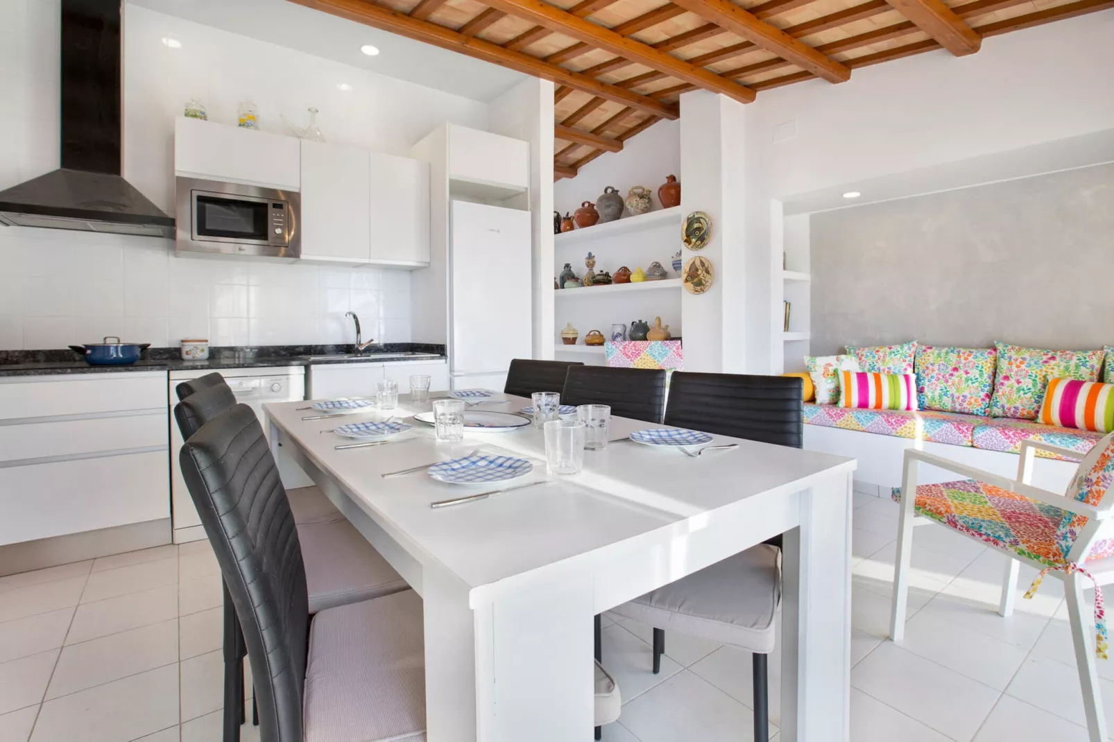 Paquita-Dining room
