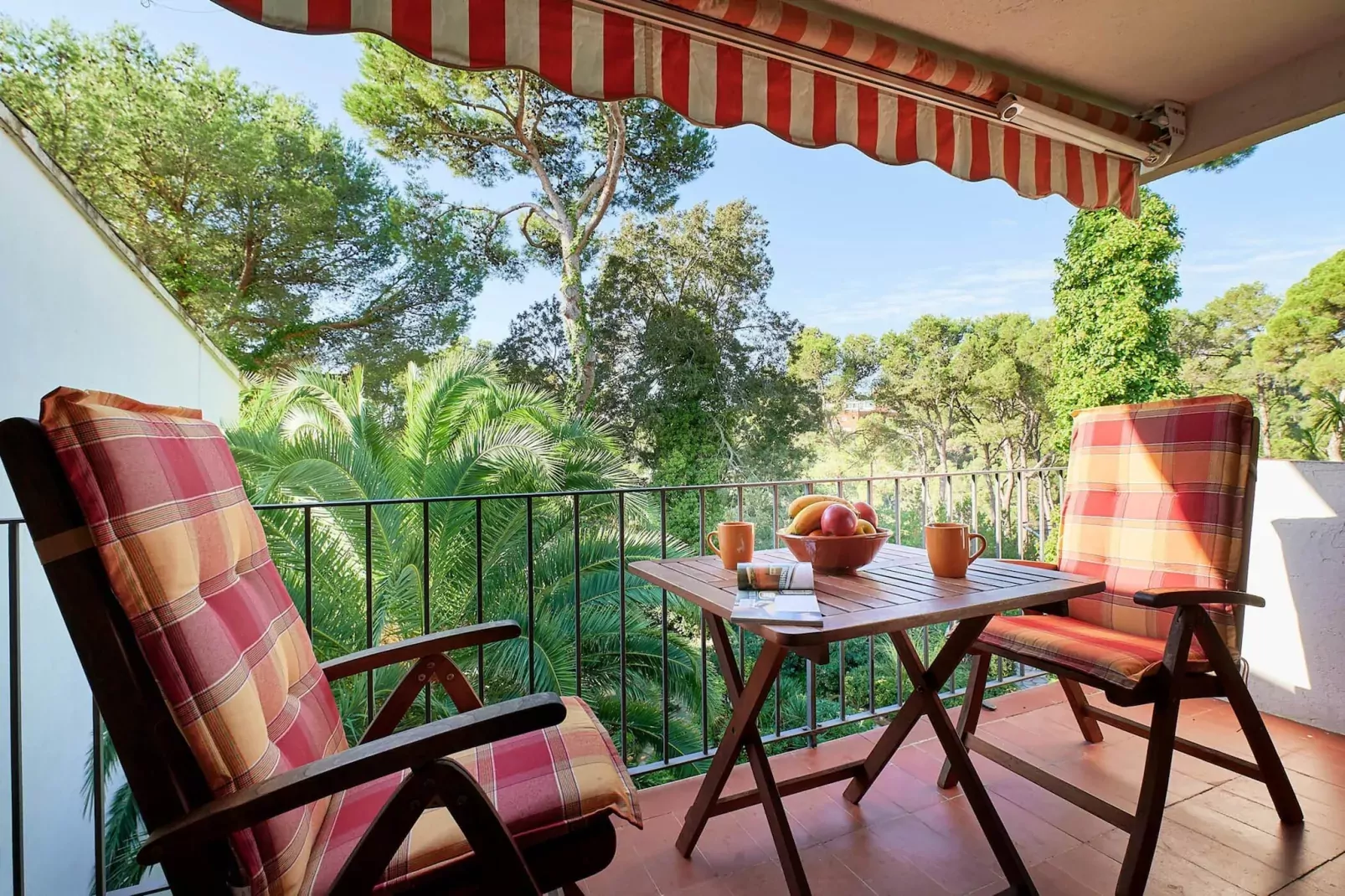 Cliper C-3-Terrace balcony