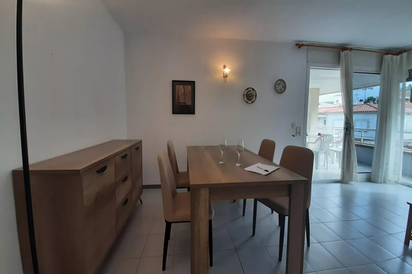 Open Pals - T-Dining room