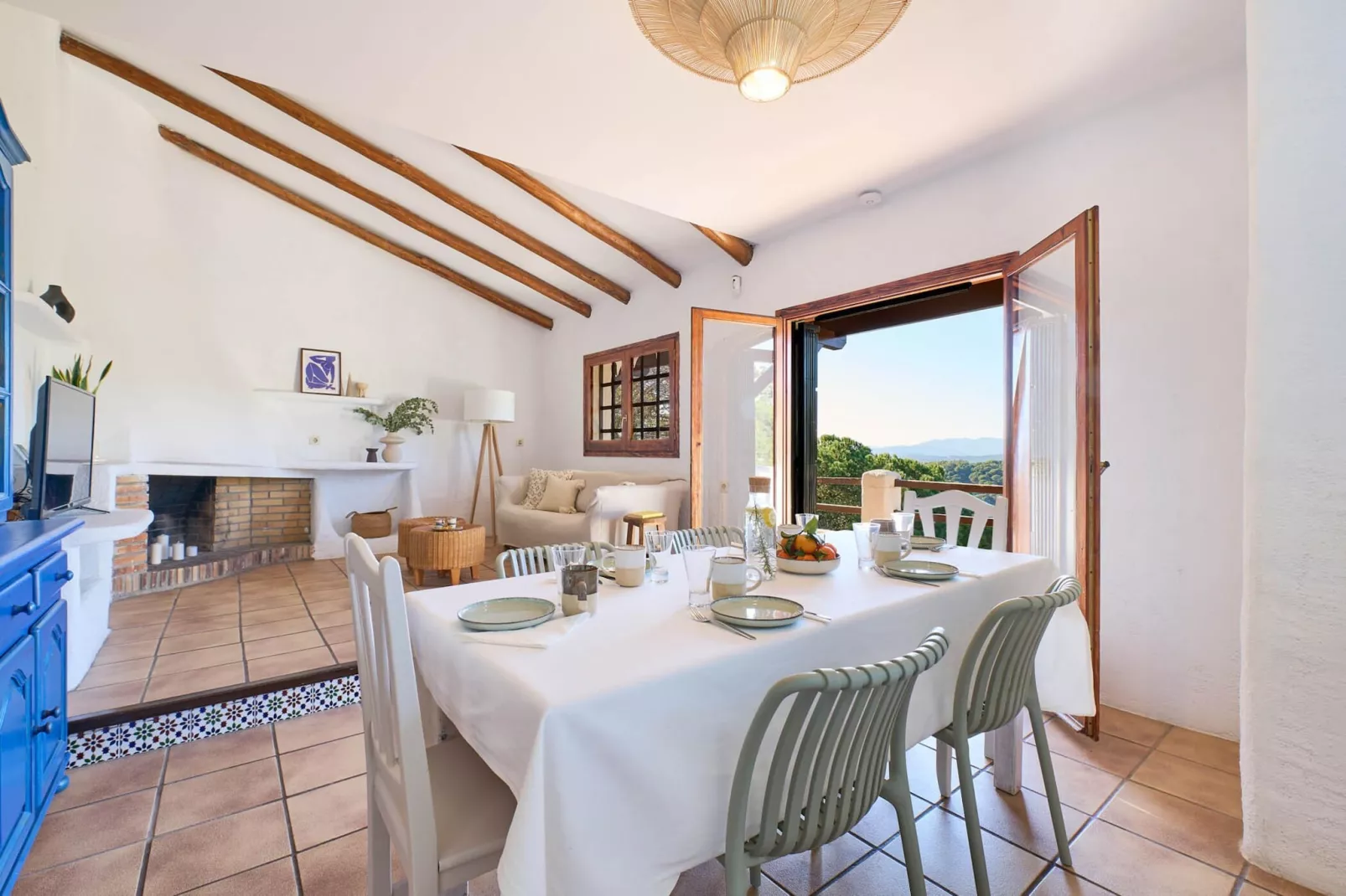 Serena-Dining room