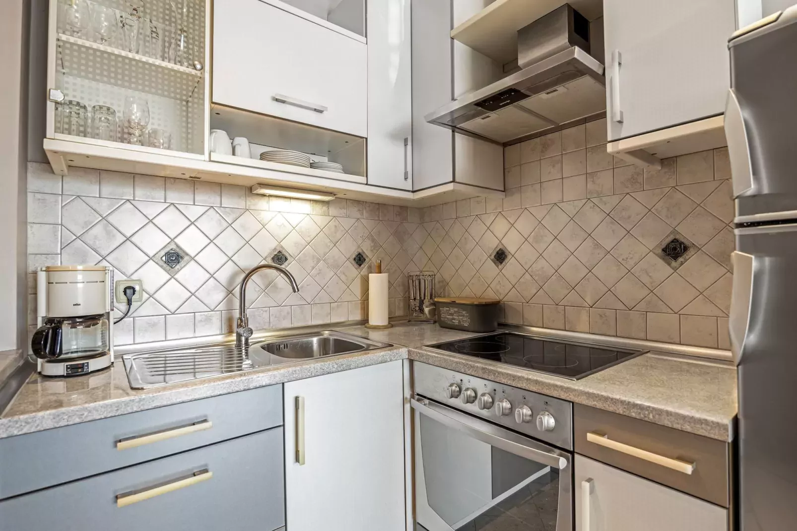 Blanka B2 - Shared Jacuzzi, Magical Garden-Kitchen