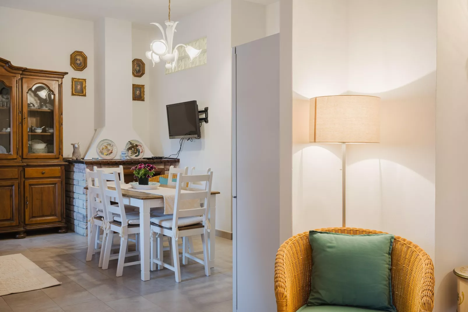 Portico delle Rose-Living room