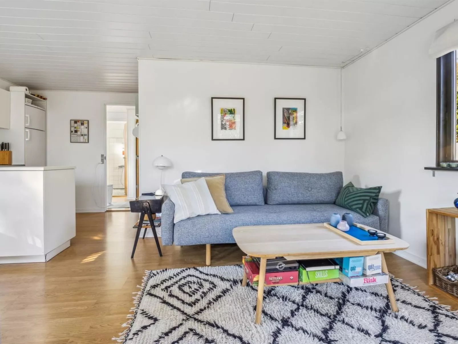 "Dorit" - 900m from the sea-Drinnen