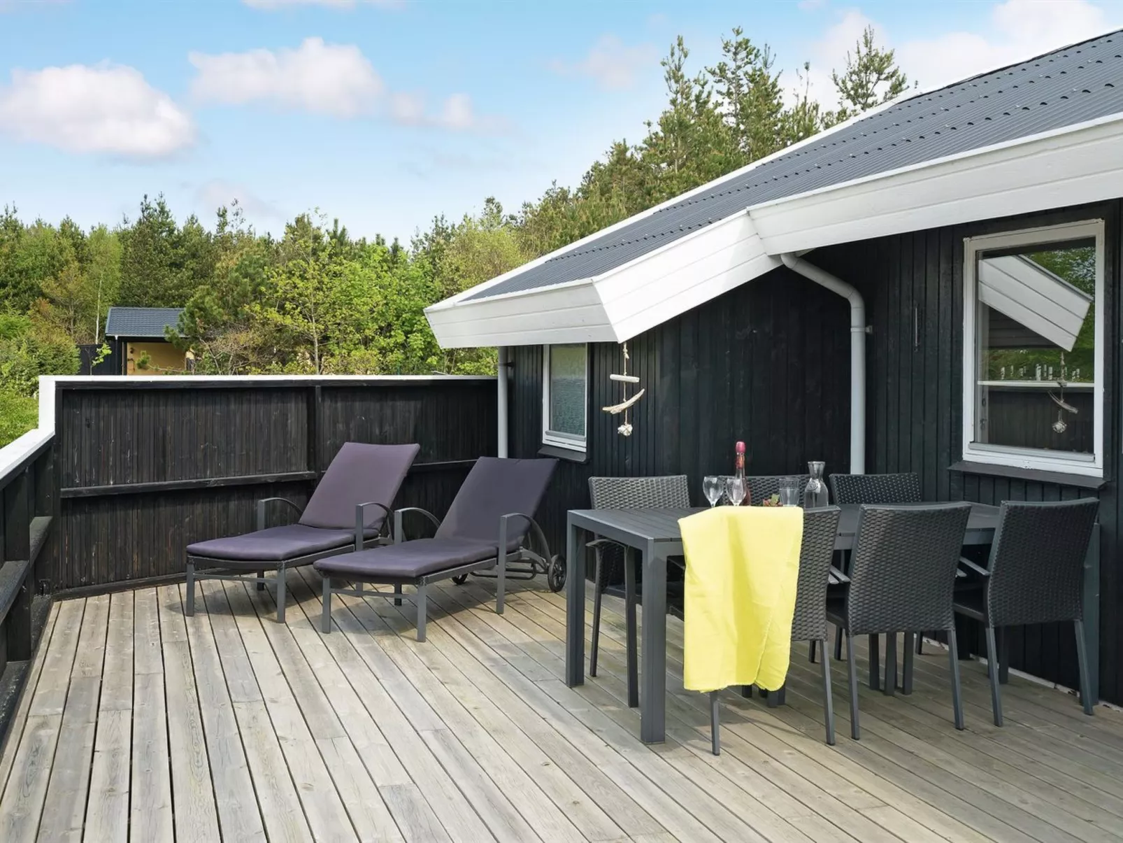 "Onni" - 2.3km from the sea-Outside