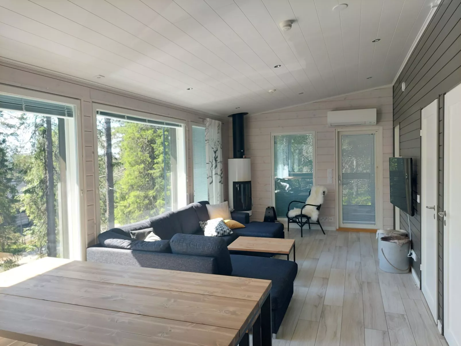 Rukan rinnemaa a-Dedans