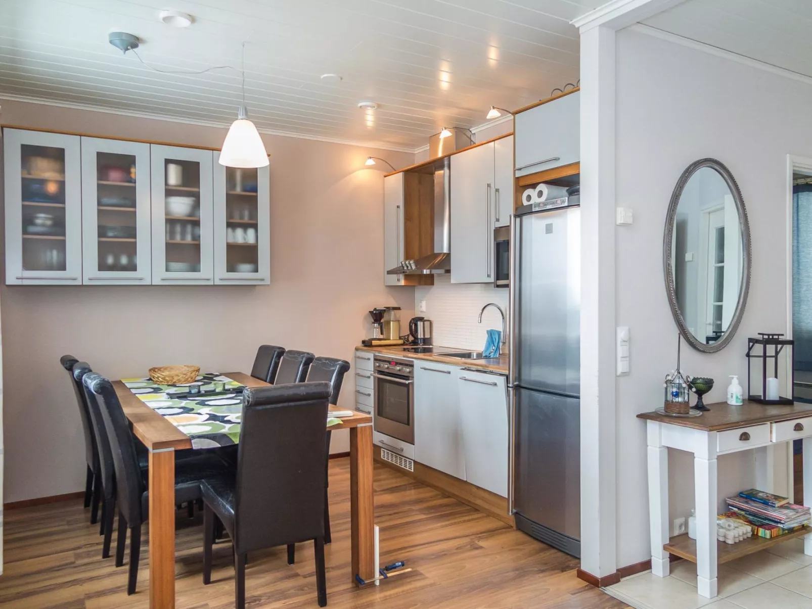 Tahkonkallio 34 b-Inside