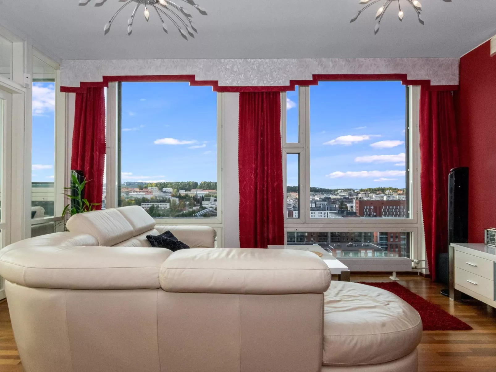 Horisontti penthouse-Inside